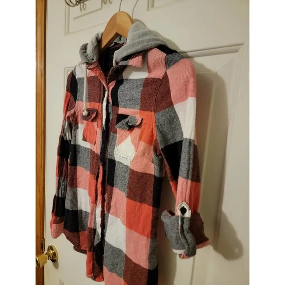 Size XS Juniors Adam Levine flannel w/ hood - Picture 3 of 5